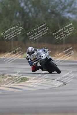 media/Sep-21-2025-Race Pace (Sun) [[98bf33ef95]]/Non Verified/4-Turn 3 (910am)/